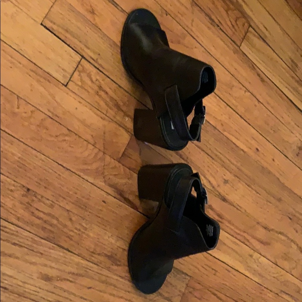 Steve Madden 4” Open Toe Bootie Sz 10 - Picture 4 of 6